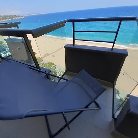 Apartamento Vistas Mar Primera Linea Playa Platja d'Aro Luaran gambar