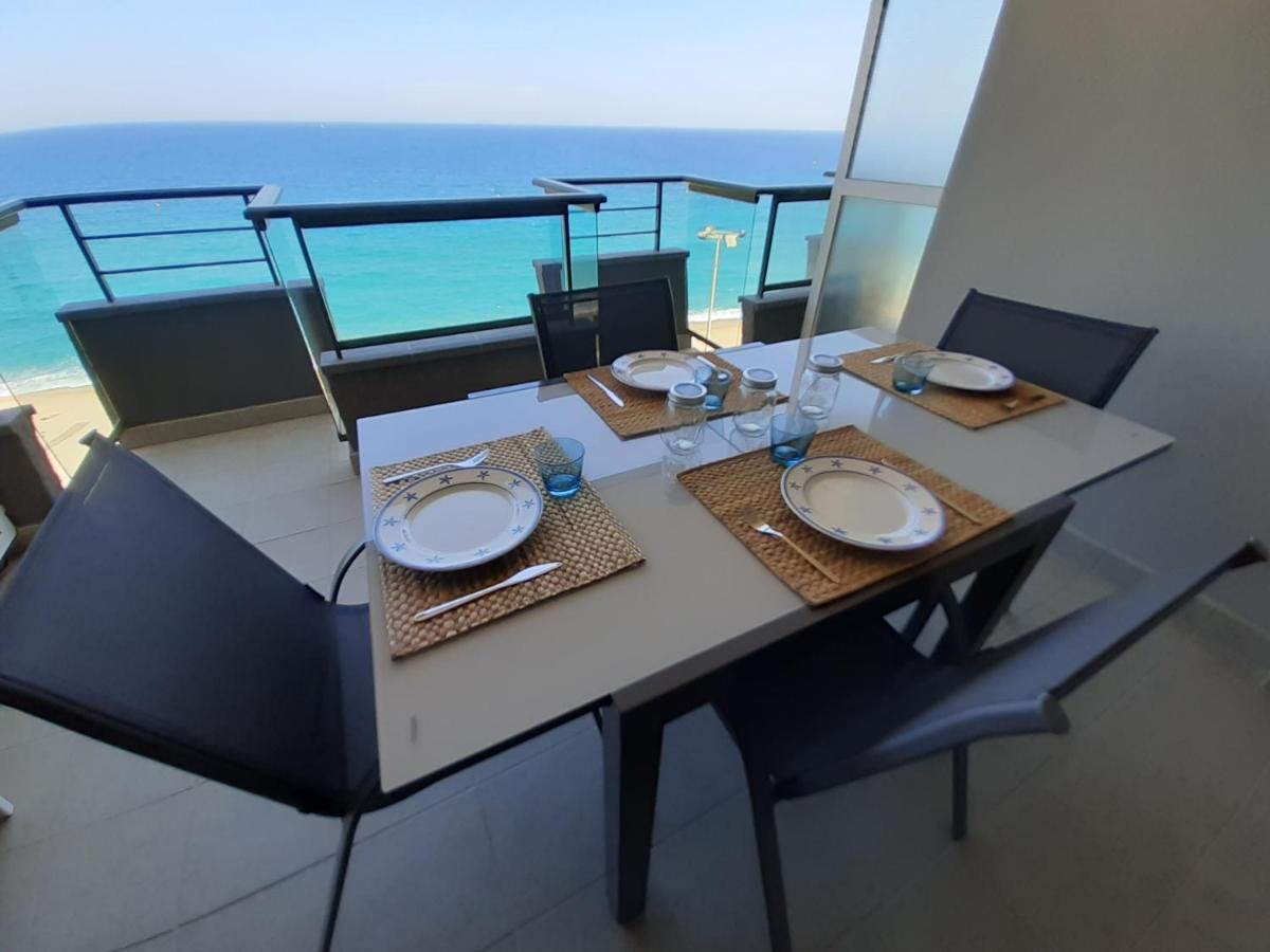 Apartamento Vistas Mar Primera Linea Playa Platja d'Aro Luaran gambar